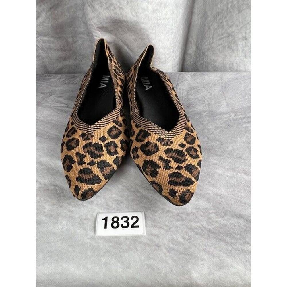 MIA Kerri Leopard Print Pointed Toe Knit Fabric Comfort Foam Ballet Flats Sz 6 - Picture 2 of 5